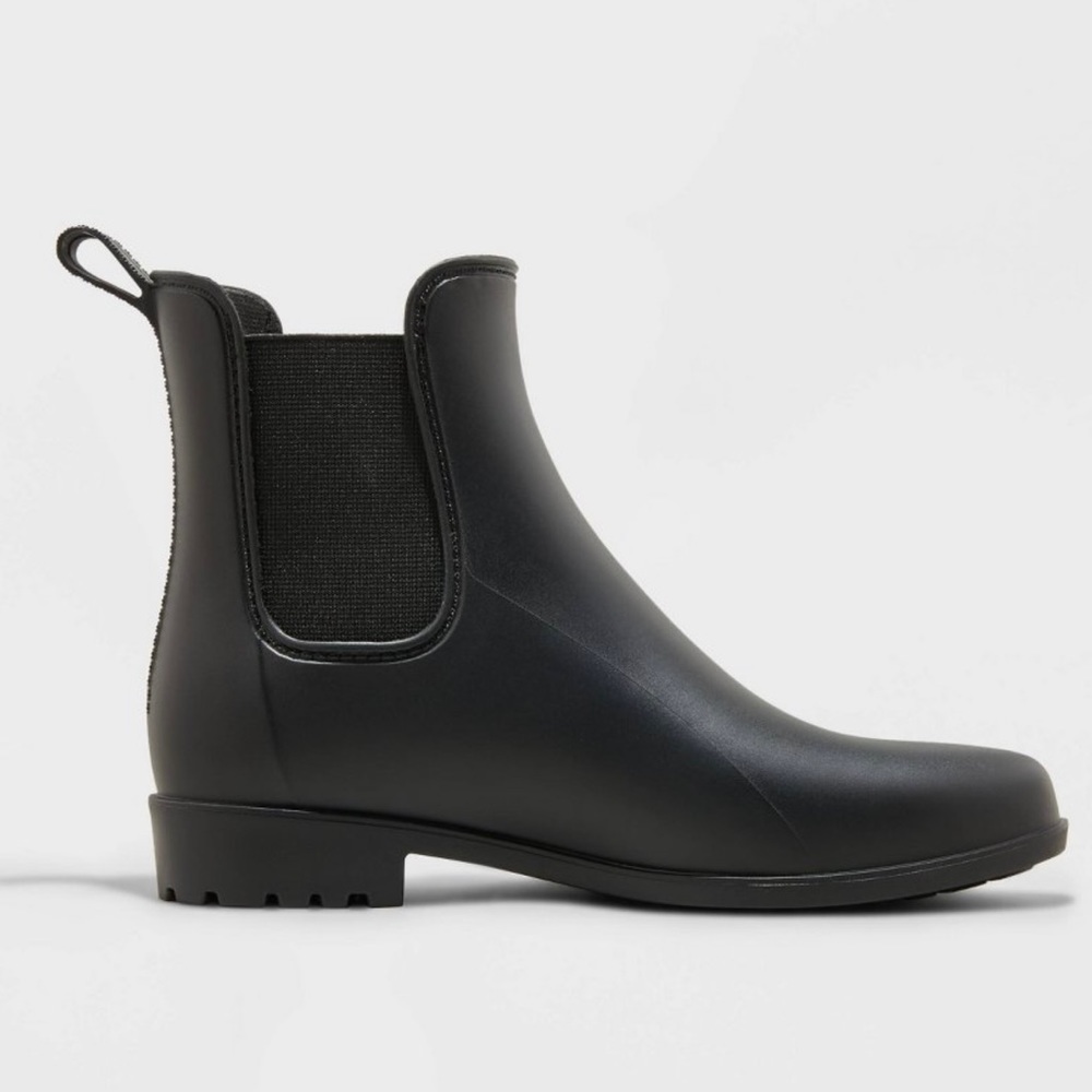 Black Rain Boots 🖤